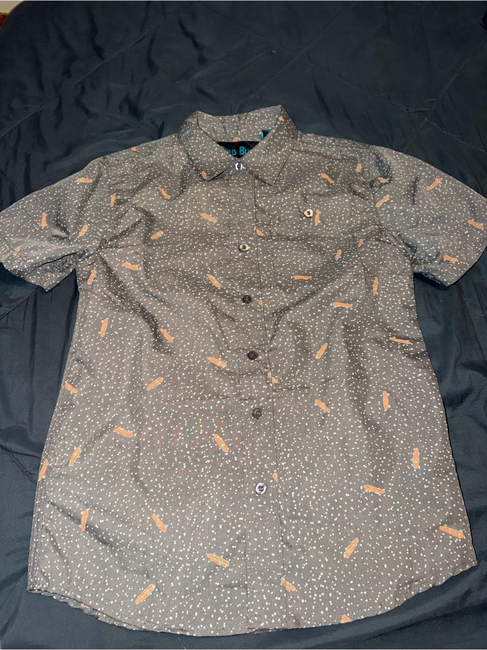 Boys' Button-Down Short-Sleeve Shirt - Gray with Orange Skate Print